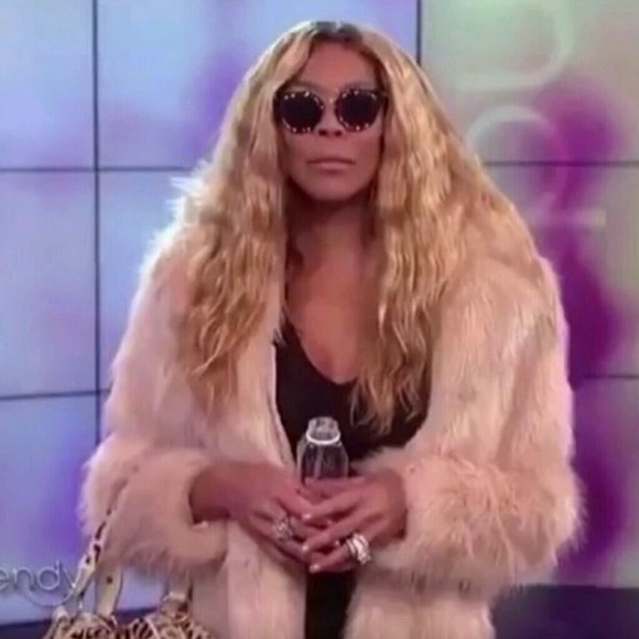 Meet your Posher, Crystal - Picture 1 of 1